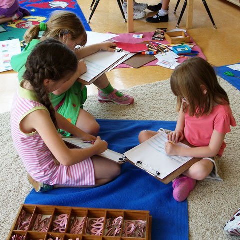Este metoda Montessori potrivită pentru copilul tău?