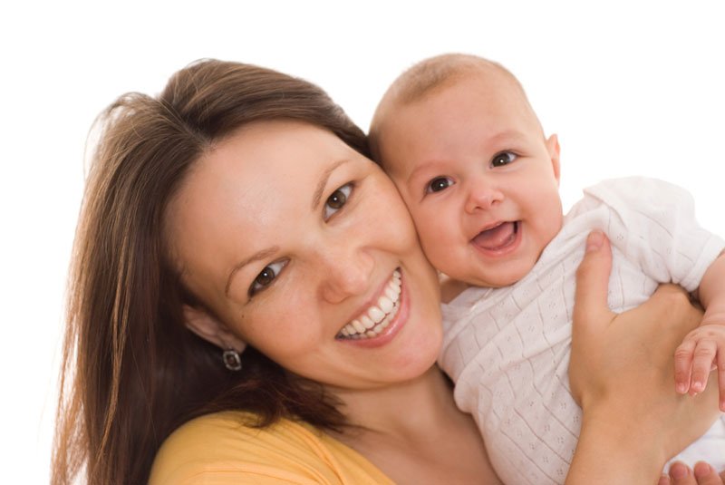 5 sfaturi pentru a creste un bebelus fericit