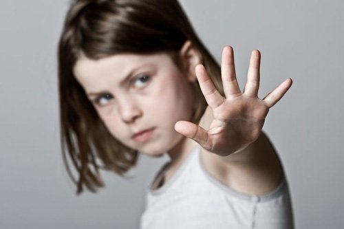 9 metode eficiente de a-ţi învăţa copilul să se protejeze de abuzurile sexuale