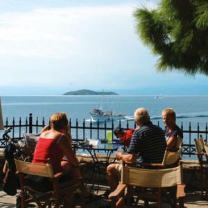 Insula Skiathos – destinaţia superbă pentru o vacanţă în familie