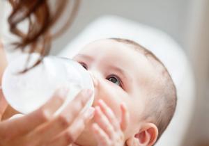 Importanța laptelui în alimentația copiilor mici