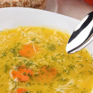 Supele si ciorbele: traditie culinara sau o necesitate in alimentatie?