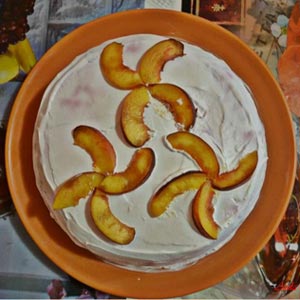 Tort de iaurt cu fructe de padure